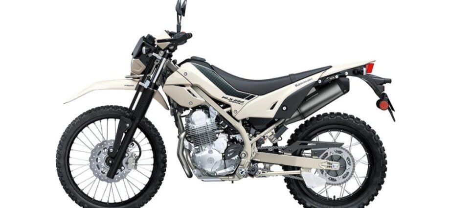 Kawasaki Indonesia Luncurkan KLX230 SHERPA di Acara JiExpo Kemayoran Jakarta Fair 2025