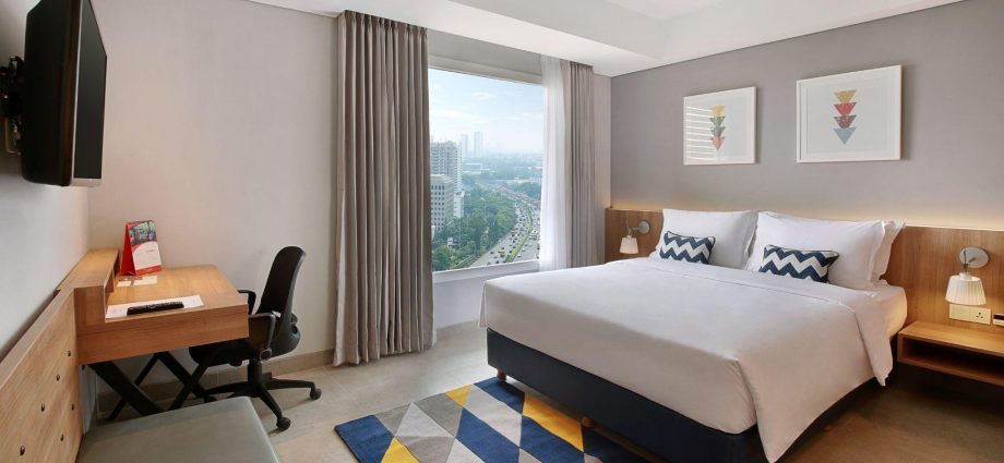 Staycation Lebih Stylish dan Makin Seru: Promo Eksklusif Swiss-Belinn Simatupang & TOPGOLF Jakarta