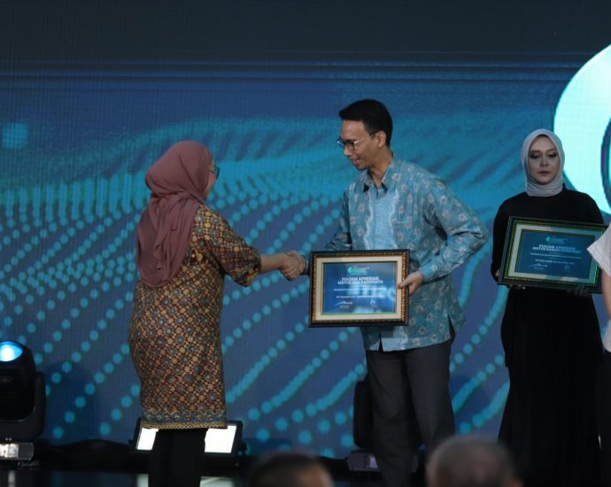 Panorama Raih Penghargaan Apresiasi di ESG Award 2025