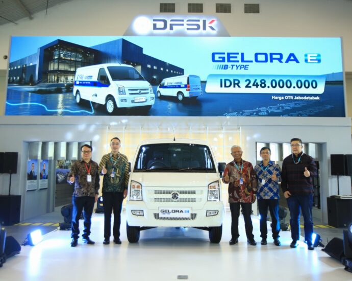 DFSK Pamerkan Solusi Mobilitas Bisnis di GJAW 2025, Gelora E Varian Baru Jadi Sorotan