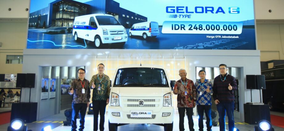 DFSK Pamerkan Solusi Mobilitas Bisnis di GJAW 2025, Gelora E Varian Baru Jadi Sorotan