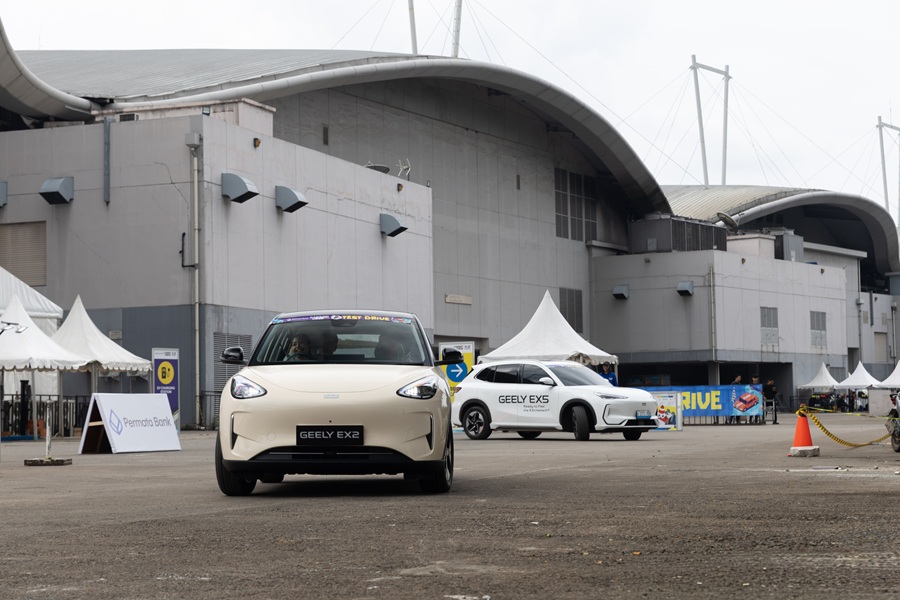 Geely Tampilkan Mobilitas Berkelas Dunia di GJAW 2025