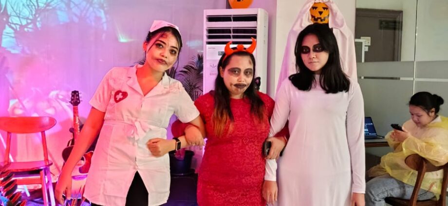 Pesta Kostum Paling Seram dan Meriah di Jakbar! Hotel 88 Mangga Besar VIII 'Sihir' Oma Wajik Resto di Malam Halloween
