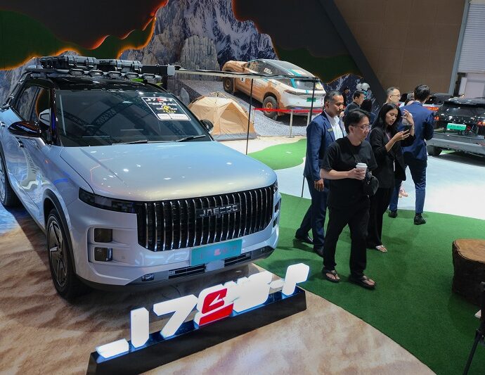 JAECOO Tancap Gas di Segmen SUV Premium Lewat SHS dan EV