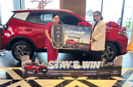 Waringin Hospitality Serahkan 1 Unit Chery Tiggo Cross Premium kepada Pemenang Stay & Win