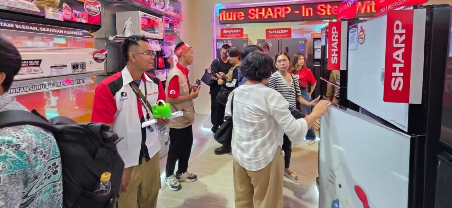 Rayakan 56 Tahun di Indonesia, Sharp Dobrak Jakarta Fair 2026 dengan Promo Kreatif dan Flash Sale Rp499 Ribu