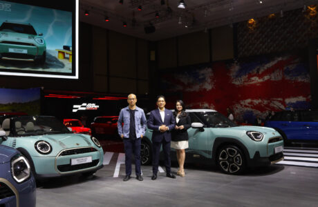 MINI Indonesia Hadirkan Rangkaian MINI Collection Terbaru di GIIAS 2026: MINI Unbound Collection & MINI Surfside Collection