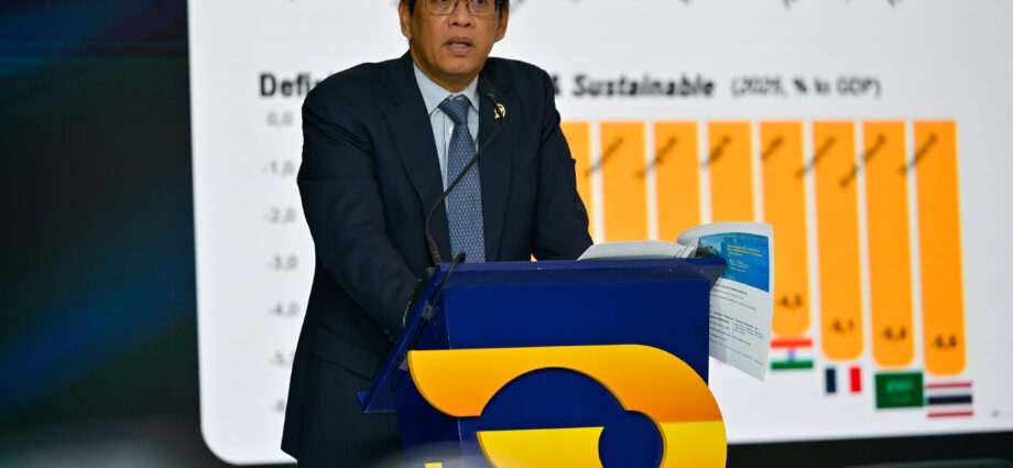 "Bocoran Strategi Menkeu di GIIAS 2026: Siap Lindungi Leasing demi Tekan Uang Muka Kredit Kendaraan