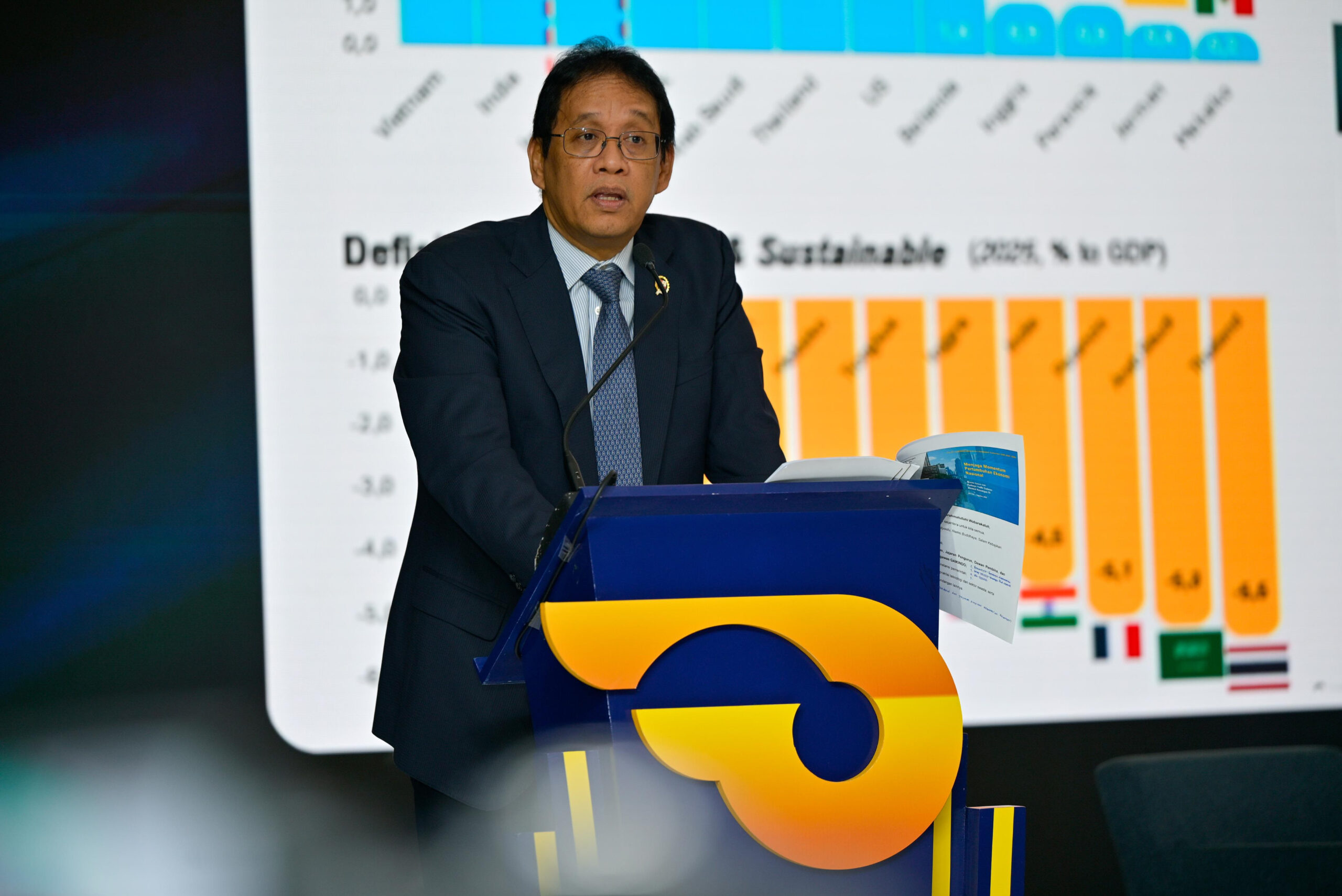 "Bocoran Strategi Menkeu di GIIAS 2026: Siap Lindungi Leasing demi Tekan Uang Muka Kredit Kendaraan