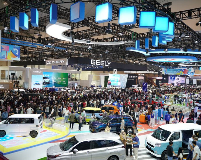 Puncak Keseruan GIIAS 2026: Berburu Mobil Impian Sebelum Tirai Pameran Ditutup!