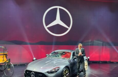 Evolusi Tanpa Batas: Mengapa Mercedes-Benz C-Class Terbaru Tetap Jadi Raja di Kelasnya