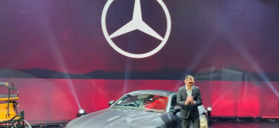 Evolusi Tanpa Batas: Mengapa Mercedes-Benz C-Class Terbaru Tetap Jadi Raja di Kelasnya